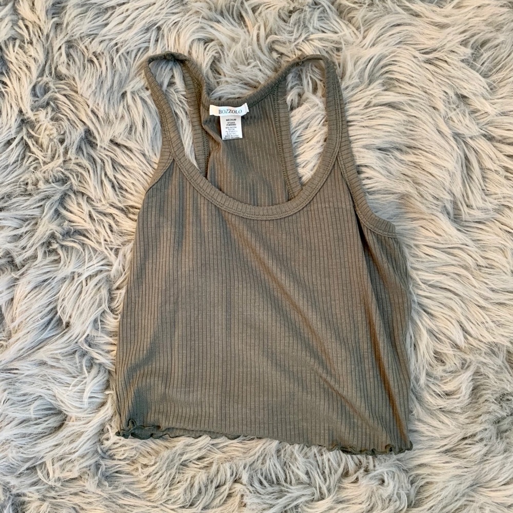 Crop top